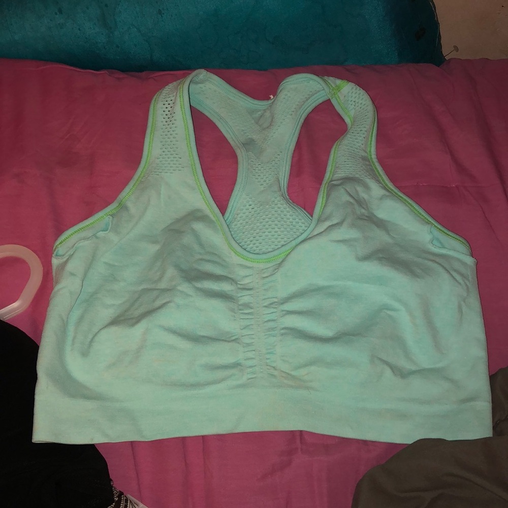 Sports bra